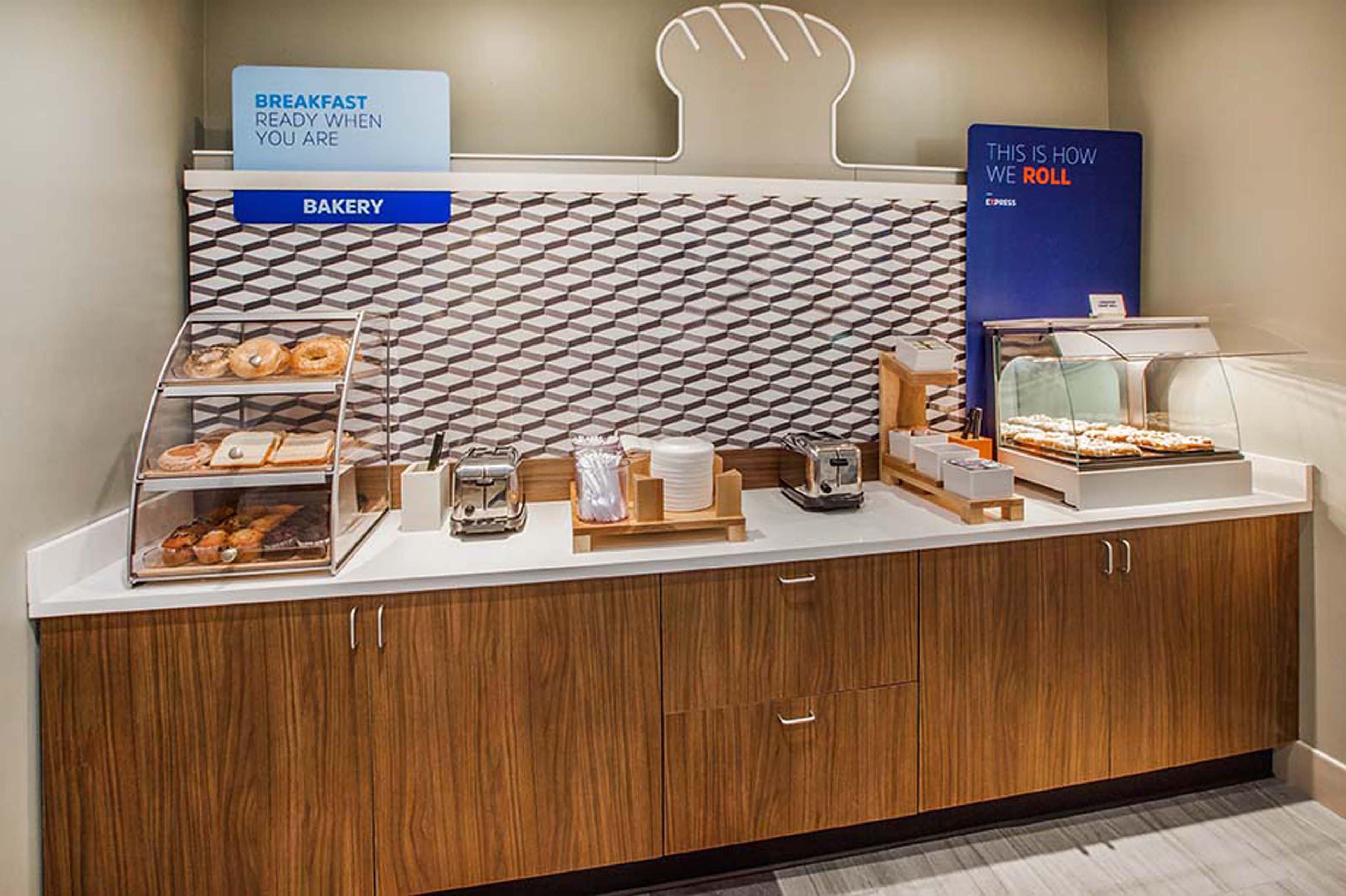 Holiday Inn Express & Suites - Cartersville By Ihg Esterno foto