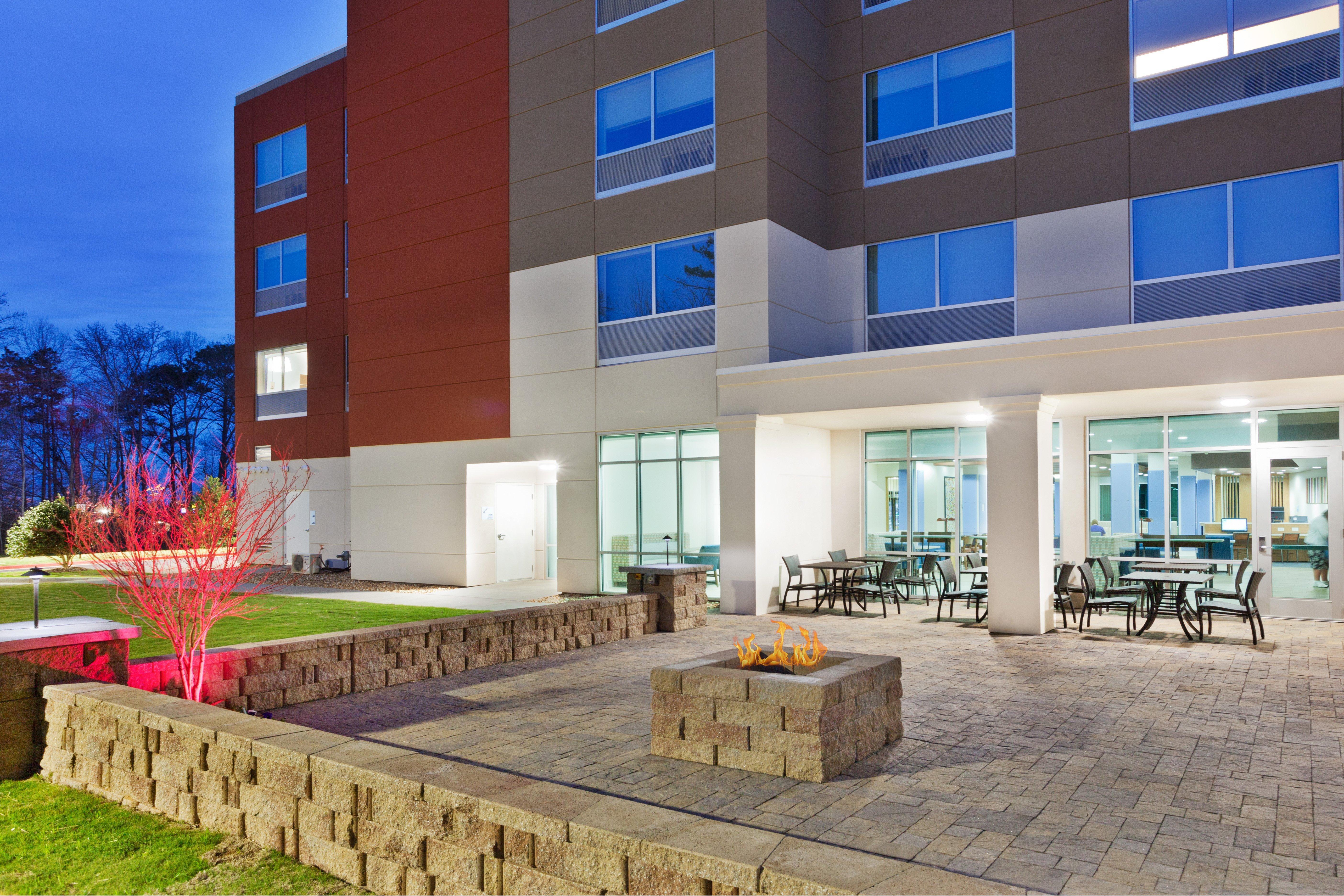 Holiday Inn Express & Suites - Cartersville By Ihg Esterno foto